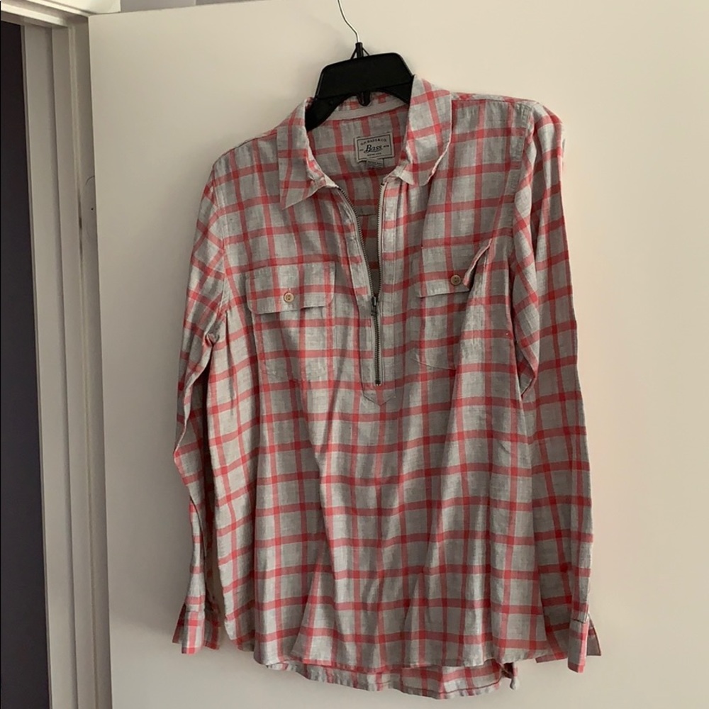 Grey- red plaid zipper top